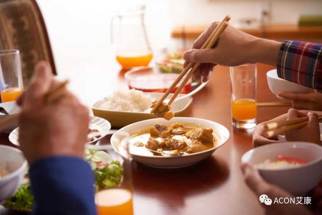 因?yàn)楹鲆暽眢w出現(xiàn)的這些變化，他們最后被確診結(jié)腸癌